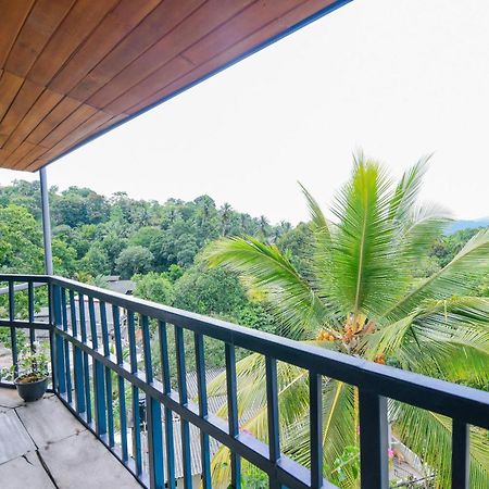 Blue Haven Guest House Kandy Exterior photo