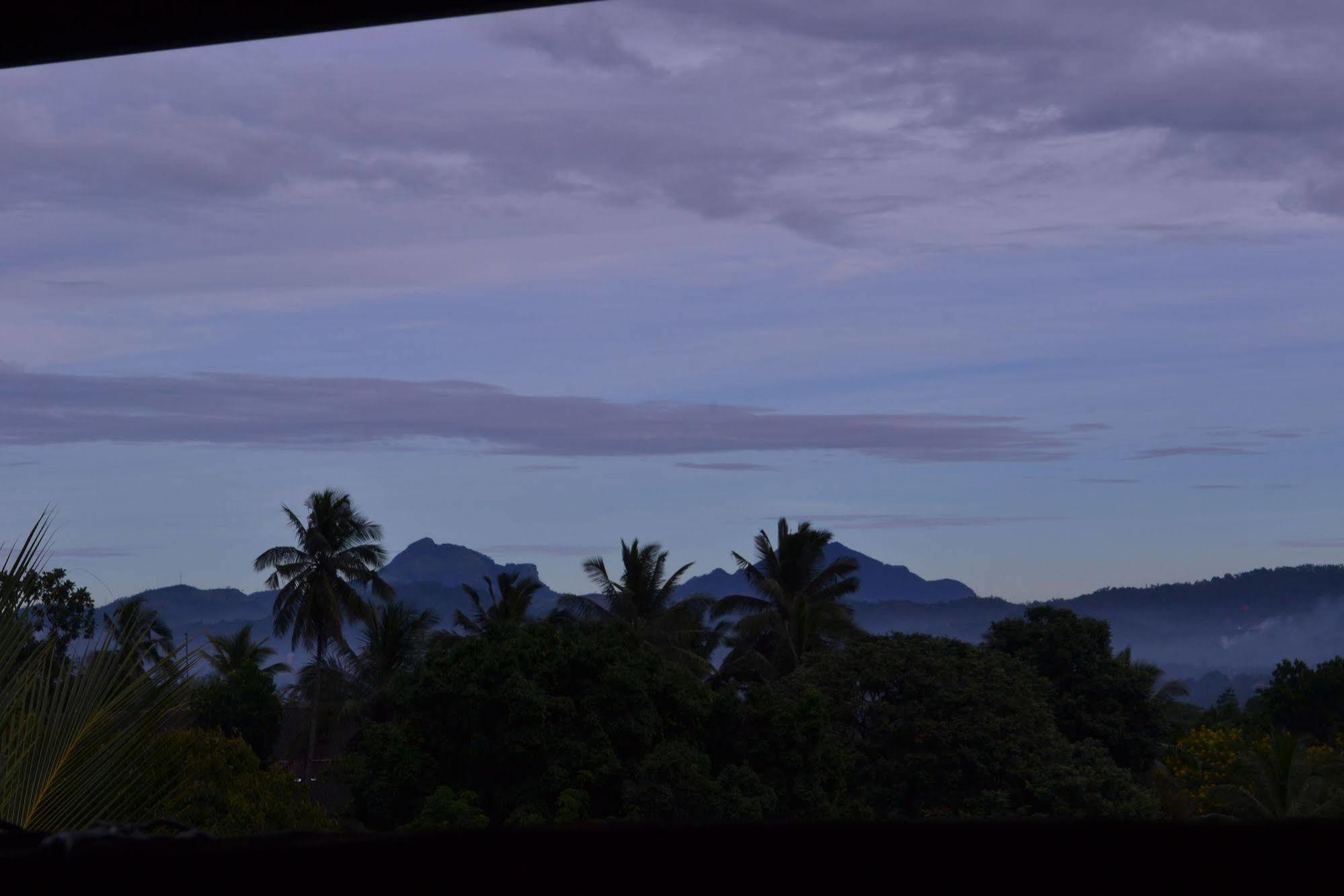 Blue Haven Guest House Kandy Exterior photo