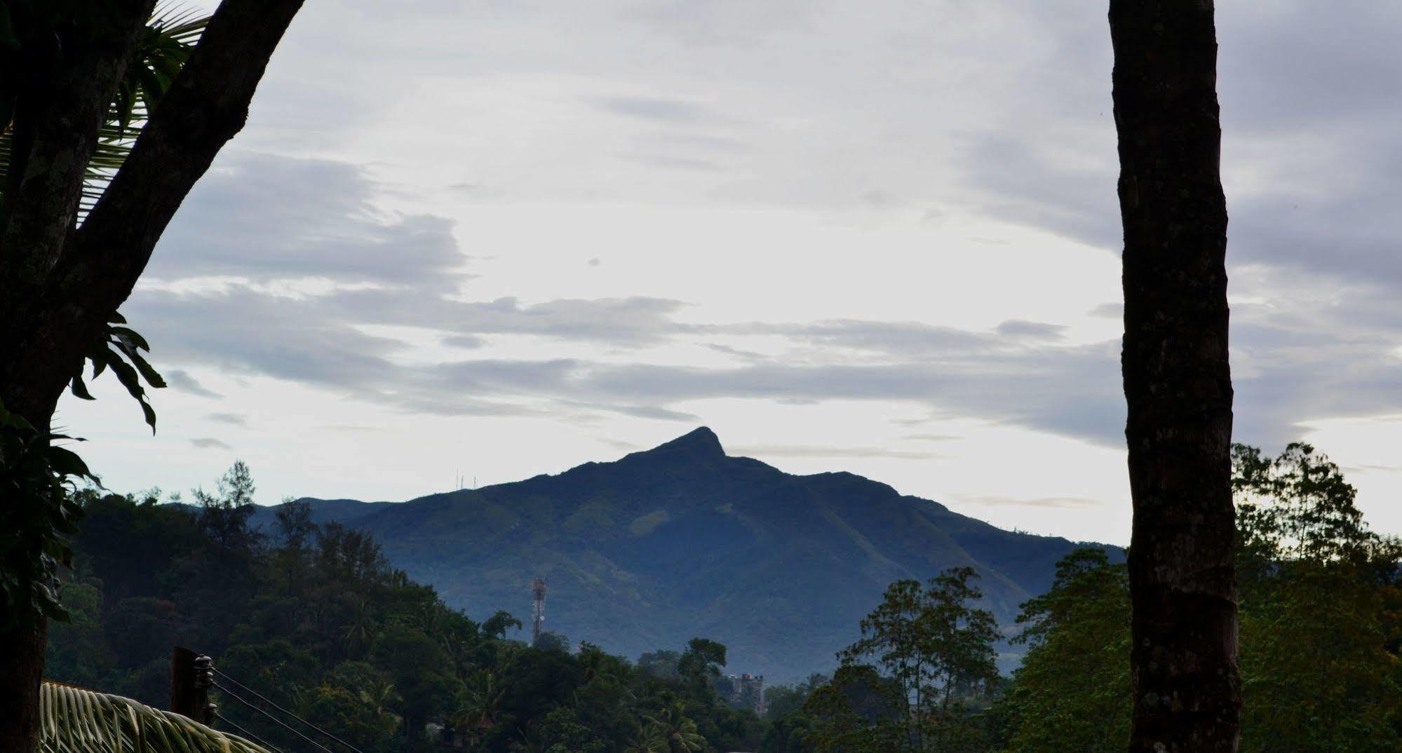 Blue Haven Guest House Kandy Exterior photo